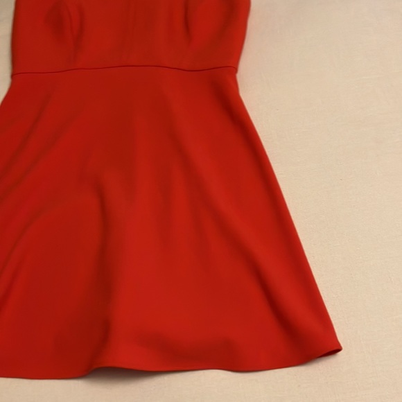 Fun red crepe dress - Picture 3 of 4